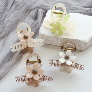 Set de lindas pinzas para el cabello con flores esmeriladas y clips minimalistas