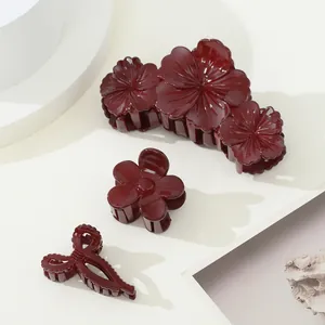 Ensemble de trois pinces à cheveux à fleurs rouge vin et nœud en résine brillante