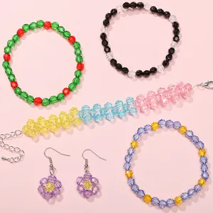 Set di gioielli in perline acriliche colorate con braccialetti e orecchini a fiore