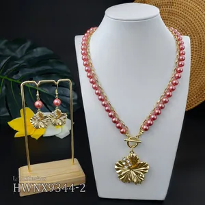 Silber-Perlen-Halskette und Ohrring-Set mit hawaiianischer Frangipani-Blume für Damen