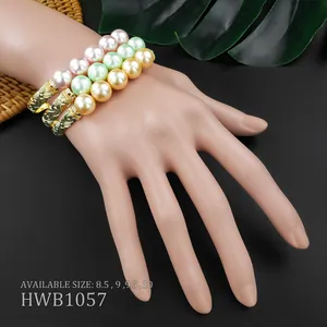 Set bracciali di perle vintage hawaiane con perle da 10mm e rame inciso a rilievo