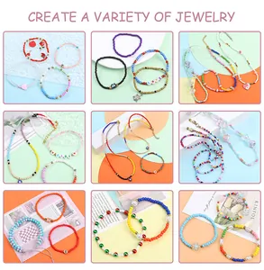 Collage di kit per braccialetti fai-da-te con perline da 3 mm e ciondoli con lettere
