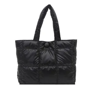 Grand sac cabas matelassé noir pour femme, sac à épaule surdimensionné élégant et brillant