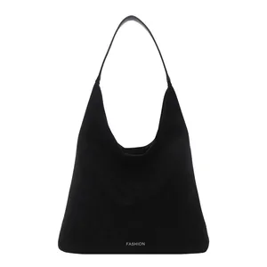 Sac hobo vintage noir mat avec lettrage fashion et grande capacité de rangement