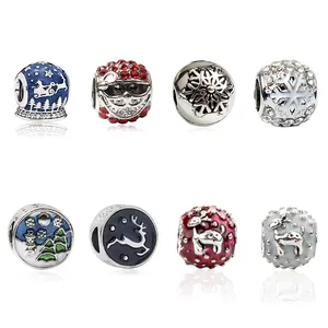Kerst Kralen Van Legering Kerstman Rendier Sneeuwvlok Emaille Bedels Voor DIY Armband Sieraden Maken Vrouwen