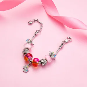 Bracciale con ciondoli unicorno regolabile con perline rosa e catena a serpente