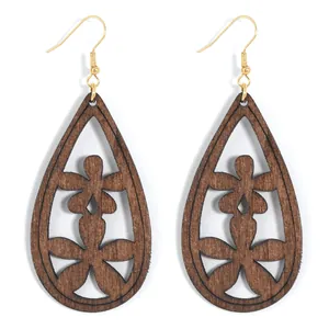 Boucles d'oreilles rétro en bois en forme de goutte avec crochets dorés et motifs