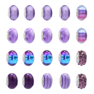 Detalle de 20 cuentas de vidrio violeta para DIY con diamantes y patrones de mármol