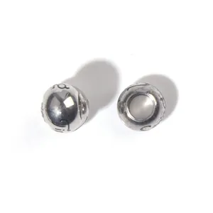 Cuentas redondas de acero inoxidable pulido con grabado de letras para joyas DIY