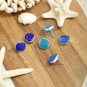 Hawaii-Insel-Stil Meeresglas Mattiert Unregelmäßig Ohrstecker Minimalistisch Versilbert Natürlich Blau Ohrringe Für Damen