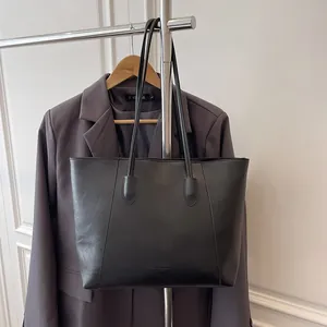Classic black vintage faux leather tote bag for women with large capacity shoulder strap