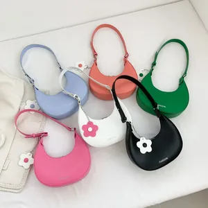Women's Minimalist PU Leather Half Moon Shoulder Bag With Flower Charm Small Crescent Hobo Underarm Bag For Casual Party Solid Color Fashion Handbag