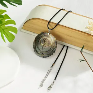 Natürliche Schwarze Perlmutt Muschel Geschnitzte Rose Blume Anhänger Halskette Mit Schwarzer Schnur Vintage Schmuck Geschenk Für Damen