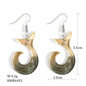 Boucles d'oreilles hawaïennes en nacre avec motif tortue et crochets argentés pour femme