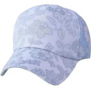 Casquette de baseball en dentelle bleu ciel avec broderie florale et maille respirante chic