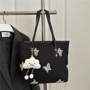 Borsa Tote da Donna Ricamata con Farfalle con Ciondolo a Nuvola in Peluche Tessuto Jacquard Borsa a Spalla Grande Capacità