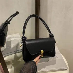 Damen Minimalistische PU-Leder Kleine Quadratische Schultertasche Unterarmtasche Mit Knotengurt-Detail Goldene Metallschloss Modetasche