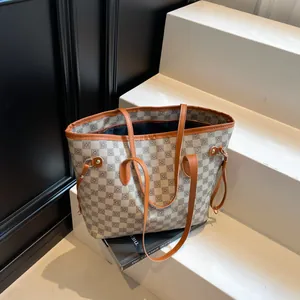 Borsa tote vintage a scacchi con grande capacità e manici in pelle marrone