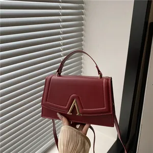 Women French Minimalist PU Leather Small Square Bag Stitched Crossbody Shoulder Bag With Metal Buckle Versatile Handbag