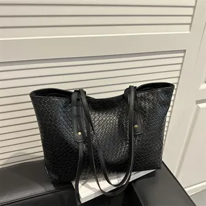 Women's Woven Large Capacity Tote Bag Vintage Urban Minimalist Shoulder Bag PU Leather Daily Fashion Handbag