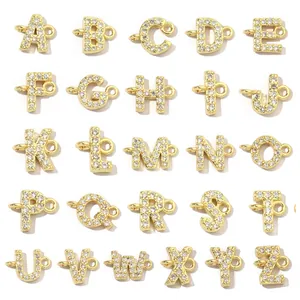 Détails de 26 breloques lettres A-Z dorées avec micro-pavage en zircone cubique blanc