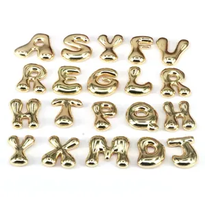 3D ballon letterhangers A-Z van gepolijst koper met een 18K goudvergulde afwerking