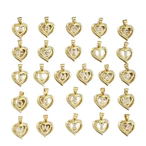 Set aus 26 goldenen Herzanhängern mit funkelnden Zirkonia-Initialen von A bis Z für Damen