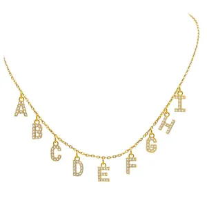 Goldkette mit funkelnden A-I Buchstaben-Anhängern und edlem Zirkonia-Besatz für Damen