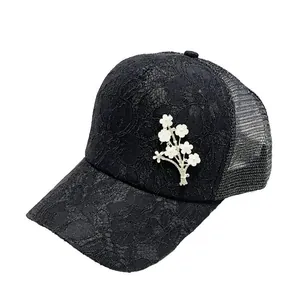 Casquette de baseball en dentelle noire pour femme avec broderie florale et mesh