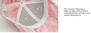 Détail de la bande intérieure de casquette tie-dye rose avec étiquette 100% coton