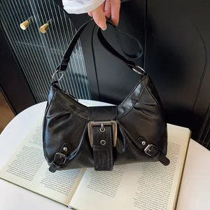 Large capacity vintage black pleated shoulder bag with oversized silver buckle