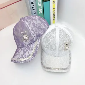 Casquettes de baseball en dentelle pour femmes avec ours en strass et cœur perlé