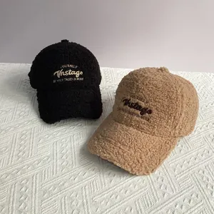 Casquette de baseball en polaire sherpa avec broderie noire et kaki pour l'hiver