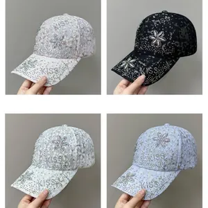 Casquettes de baseball en dentelle avec fleur en strass et motif KISS