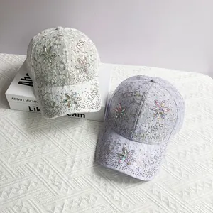 Casquette de baseball en dentelle pour femme avec strass et broderie élégante