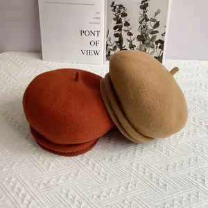 Woolen beret set in caramel and light brown with stylish rivet trim for winter