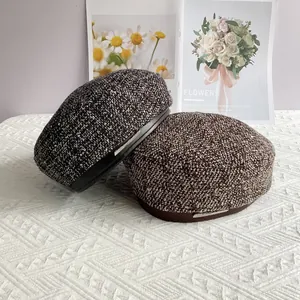 Béret Rétro pour Femmes en Linge de Coton Bordure en Cuir PU Texture Tweed Chapeau de Peintre Élégant Chaud Mode Automne Hiver