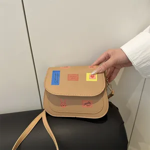Sacoche selle kaki minimaliste avec de jolis patchs de cœur et de lapin pour femmes