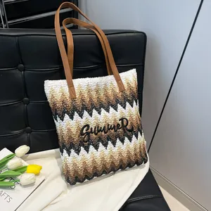 Borsa tote in paglia intrecciata con ricamo Summer e motivo a onde per vacanze al mare