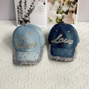 Berretti da baseball in denim con scritta Love in strass in blu chiaro e scuro