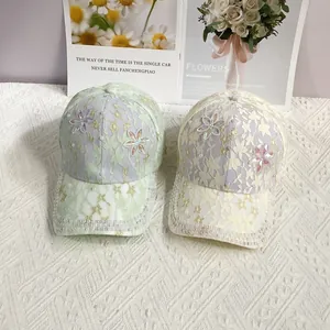 Casquette en dentelle respirante avec broderie de perles et paillettes florales femme