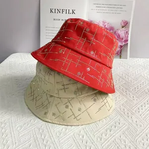Fischerhut mit Strasssteinen in Rot und Beige für Damen, idealer Sonnenschutz für den Sommer