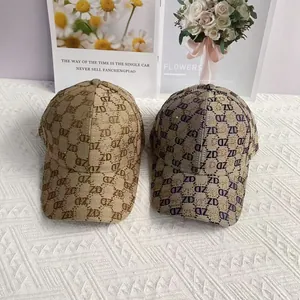 Fashionable jacquard ZD baseball cap with shimmering sequins and classic curved brim for women