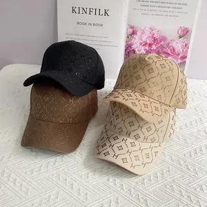 Casquettes de baseball avec lettre H en strass en noir, marron, kaki et blanc crème