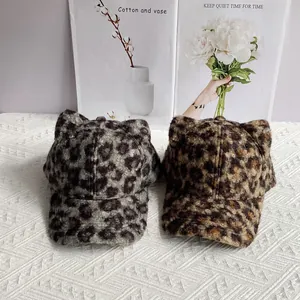 Stijlvolle luipaard baseballpetten met kattenoren van dik imitatie kasjmier stof
