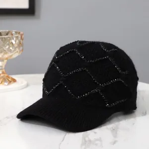 Schwarze Damen-Strickmütze mit Strass-Wellenmuster für warme Winter-Kopfbedeckung