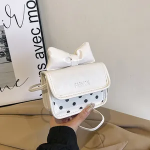 Mini sac bandoulière crème avec grand nœud et motif à pois pour femmes et filles