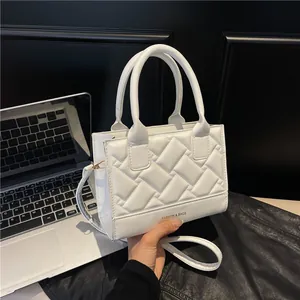 Women Quilted PU Leather Crossbody Bag Rhombic Pattern Small Square Handbag With Adjustable Shoulder Strap Fashion Tote
