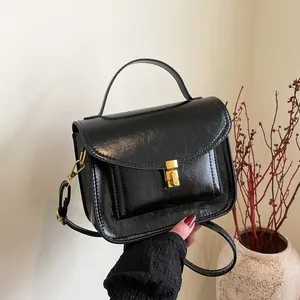 Petit Sac à Bandoulière Carré en Cuir PU Vintage pour Femmes Boucle en Métal Bandoulière Réglable Sac à Main Quotidien