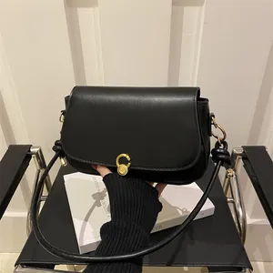 Women Fashion PU Leather Saddle Shoulder Bag Korean Style Crossbody Baguette Bag Metal Buckle And Knot Detail Strap